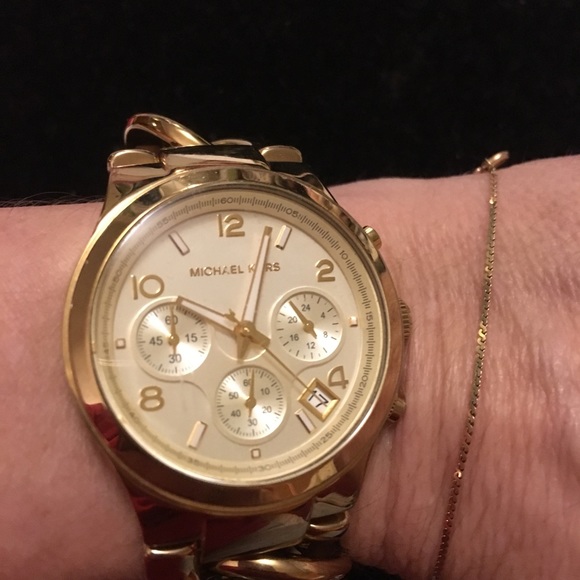 Micheal Kors Ladies watch - Picture 3 of 8